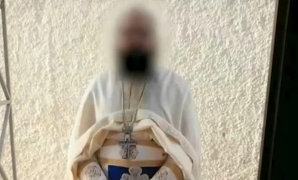 Συγκλονίζει το μήνυμα που έστειλε ο 12χρονος στον πατέρα του όταν είδε το άσεμνο βίντεο από τον Αρχιμανδρίτη (ΒΙΝΤΕΟ)