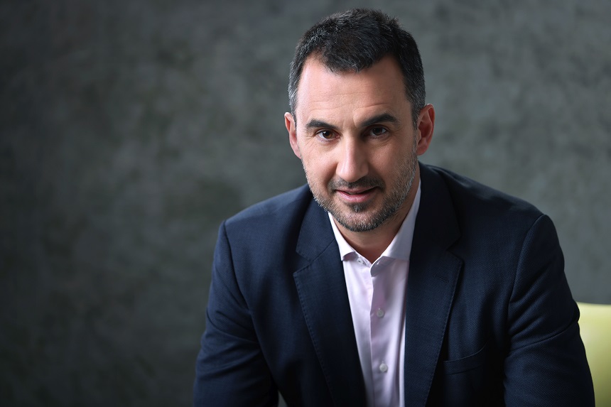 Χαρίτσης: Μπροστά στην καταστροφή που βιώνει η κοινωνία, η κυβέρνηση στέκεται με αλαζονεία