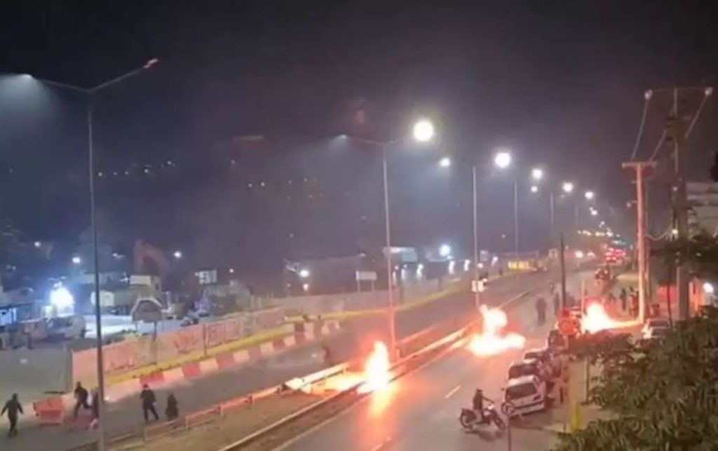 Μολότοφ σε αντιρατσιστικό φεστιβάλ στη Βεΐκου! (BINTEO)