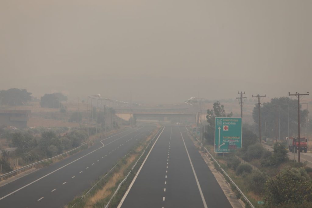 Απεγκλωβισμός 40 ατόμων από το Λιμενικό και ιδιωτικά σκάφη σε παραθαλάσσια περιοχή της Αλεξανδρούπολης