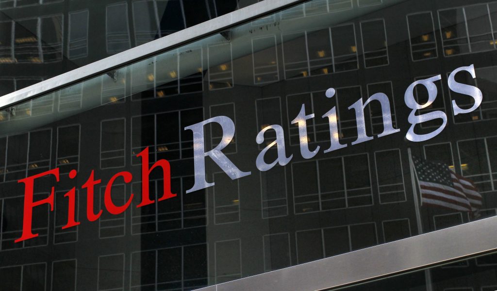 Ποια θα είναι απόψε η “ετυμηγορία” της Fitch για την ελληνική οικονομία;