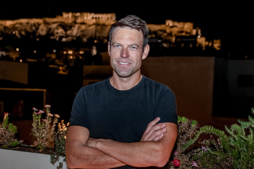 Ο Κασσελάκης δεν έχει πάει φαντάρος – Τι προβλέπεται