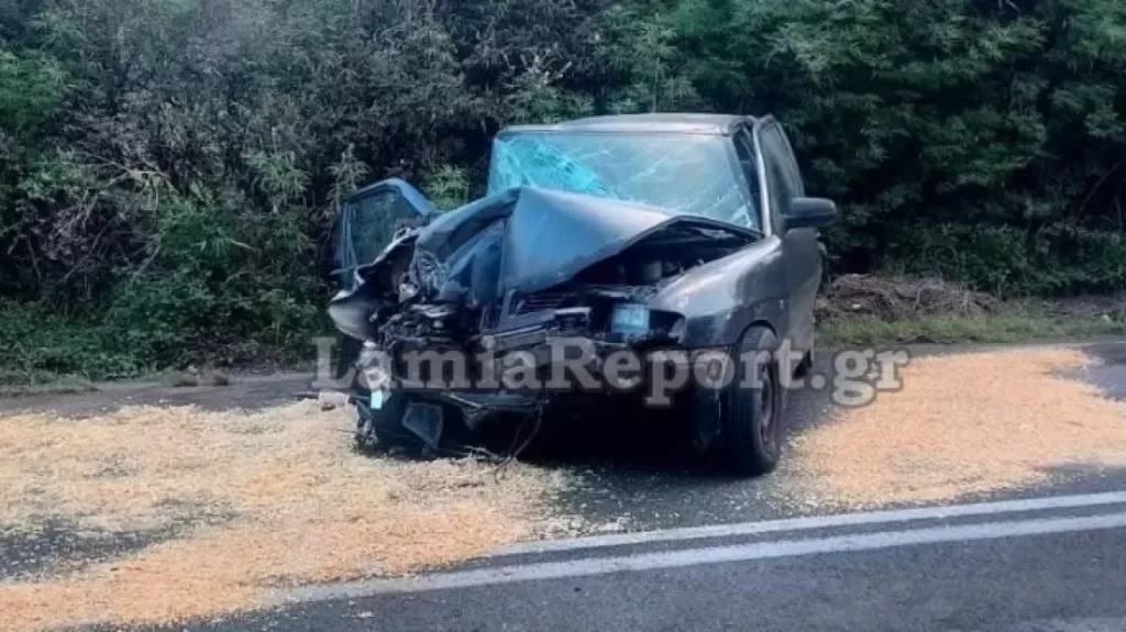 Λαμία: Τροχαίο με έναν τραυματία στη Στυλίδα – I.X «καρφώθηκε» πίσω από εκσκαφέα
