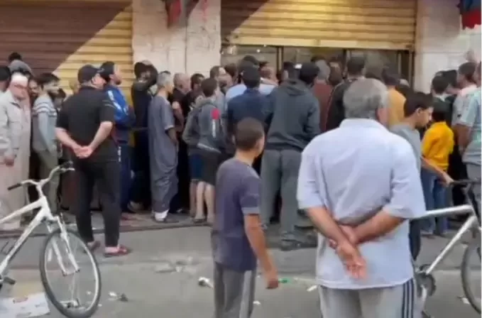 Πόλεμος στο Ισραήλ: Πλοίο με Αμερικανούς πολίτες αναχώρησε από τη Χάιφα για τη Λεμεσό – Ατελείωτες ουρές στη Γάζα για ένα κομμάτι ψωμί