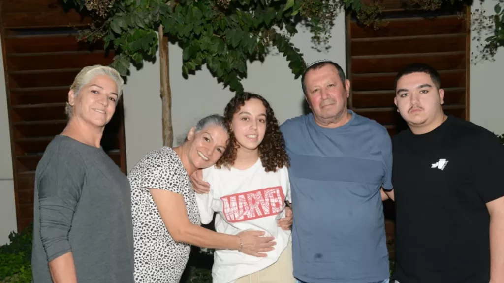 Ο ισραηλινός στρατός απελευθέρωσε μια γυναίκα στρατιώτη όμηρο