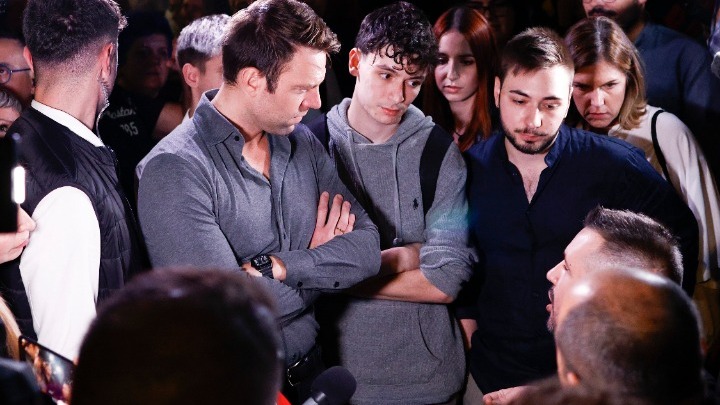 Με νέες και νέους συνομίλησε ο Στέφανος Κασσελάκης στη Θεσσαλονίκη