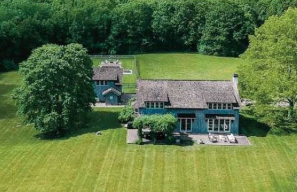 Αποκλειστικά στην «Political»: Αυτή είναι η «χρυσή» βίλα του Τάιλερ