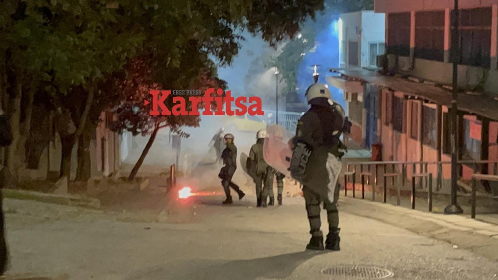 Θεσσαλονίκη: Επεισόδια στο ΑΠΘ ανάμεσα σε κουκουλοφόρους και ΜΑΤ (ΦΩΤΟ+Video)