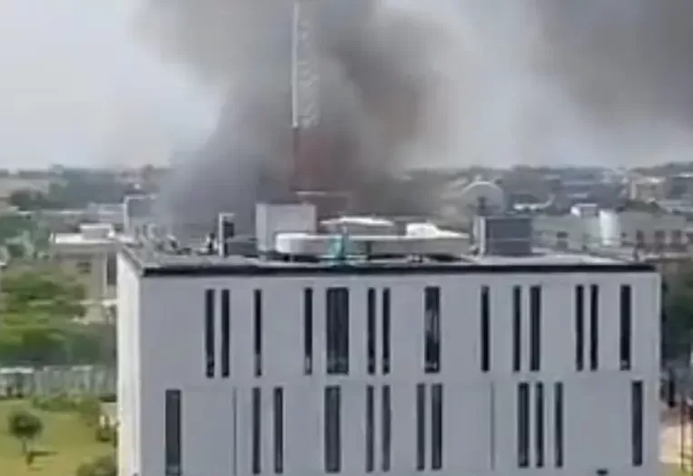 Δύο νεκροί και δύο τραυματίες από έκρηξη στην καναδική πρεσβεία στη Νιγηρία (βίντεο)