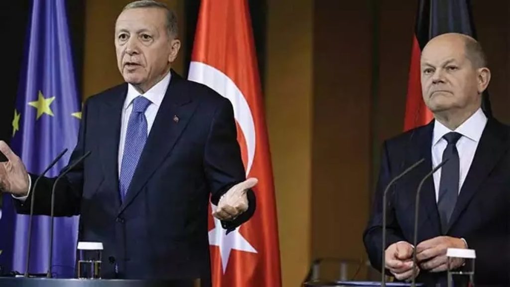 Επίδειξη δύναμης Ερντογάν ενώπιον του Σολτς: «Εμείς δεν έχουμε ενοχές έναντι του Ισραήλ και μπορούμε να μιλάμε ελεύθερα»