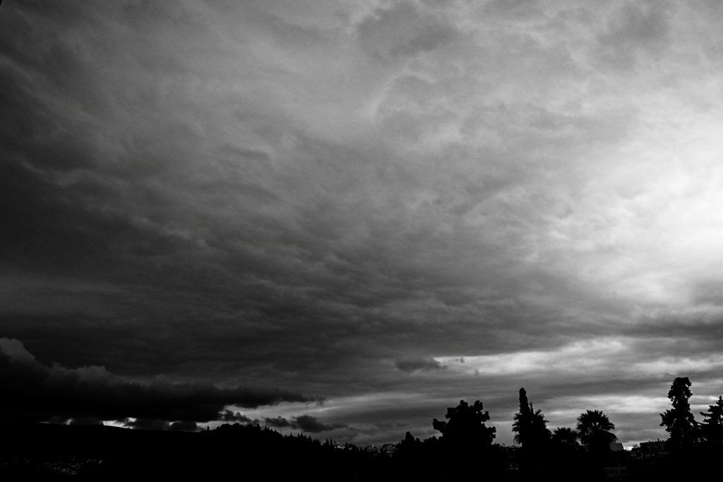 Βροχερός ο καιρός, ανεβαίνει το θερμόμετρο! Αναλυτική πρόγνωση για Τετάρτη και Πέμπτη