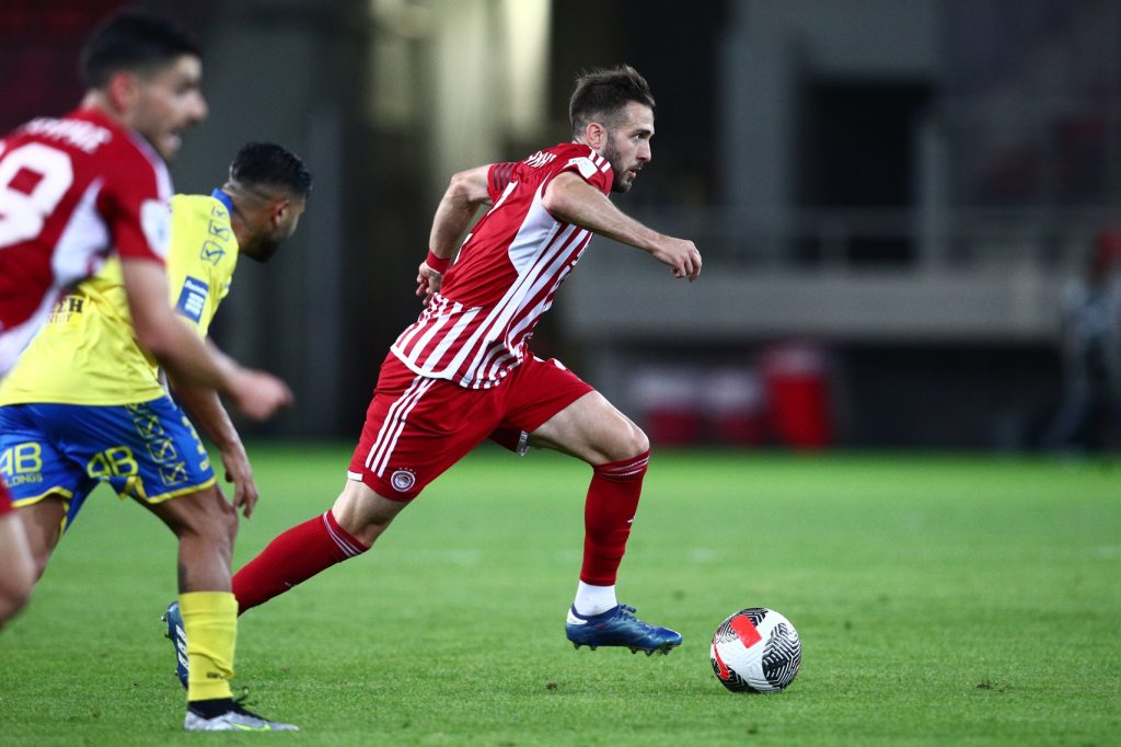 Έτρεξε… όσο χρειαζόταν για να κερδίσει τον Παναιτωλικό ο Ολυμπιακός