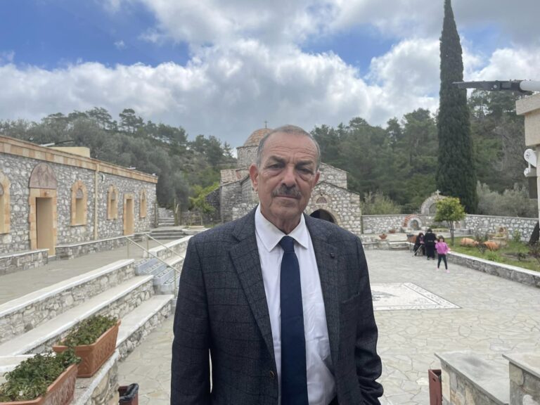Έχασε τη μάχη για τη ζωή ο πρώην δήμαρχος Ρόδου Φώτης Χατζηδιάκος