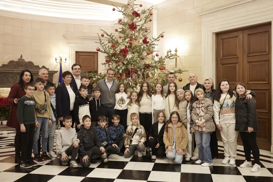 Με μειονοτικούς μαθητές δημοτικού σχολείου της Ξάνθης συναντήθηκε ο Πρωθυπουργός