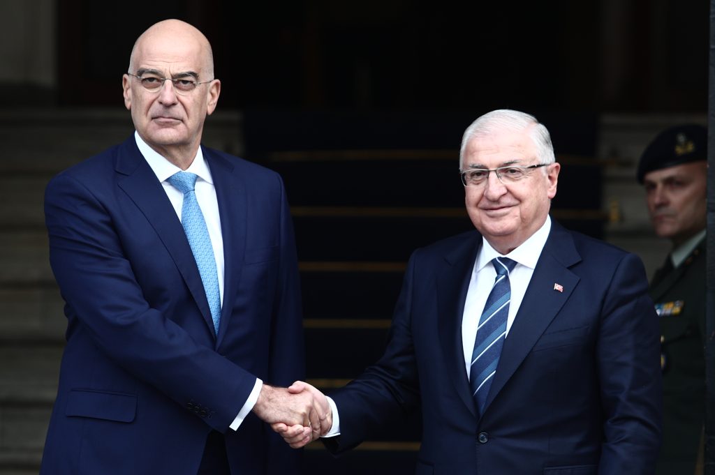 Συνάντηση Δένδια – Γκιουλέρ στη Λέσχη Αξιωματικών Ενόπλων Δυνάμεων