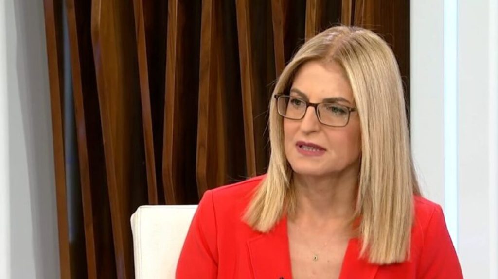 Αυγέρη: «Αλήθεια, ποιος ψήφισε προχθές τον Προϋπολογισμό της ακρίβειας που “δαγκώνει”;»