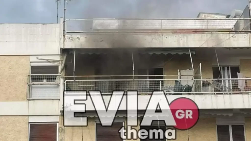 Χαλκίδα: Φωτιά σε διαμέρισμα – Απεγκλώβισαν μια γυναίκα σε λιπόθυμη κατάσταση