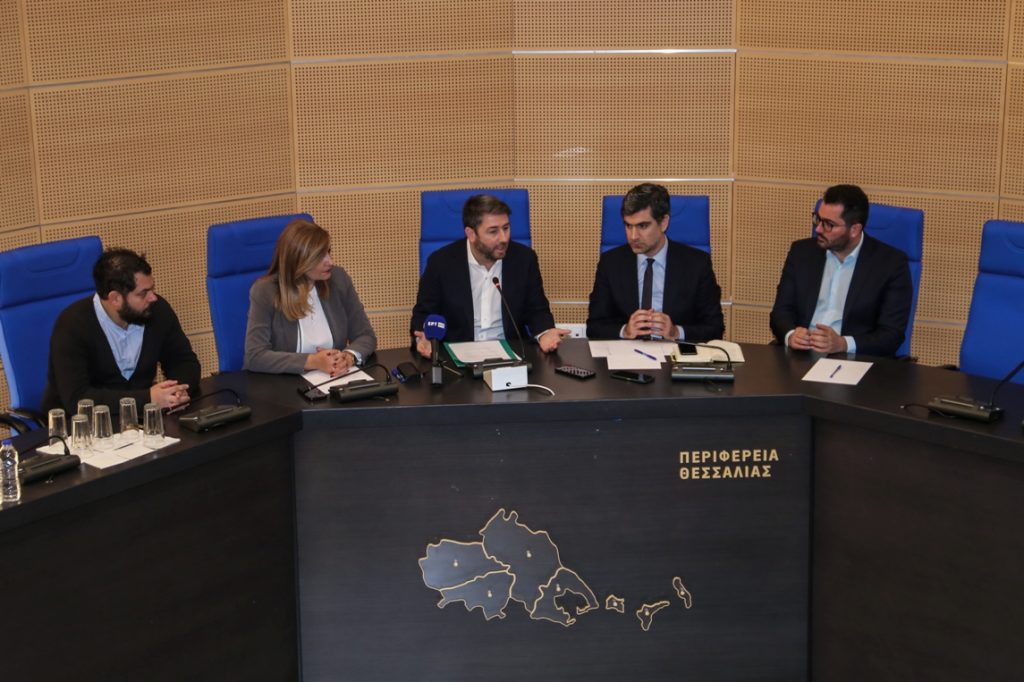 Το σχέδιο για την ανασυγκρότηση της Θεσσαλίας στις επαφές Ανδρουλάκη στη Λάρισα