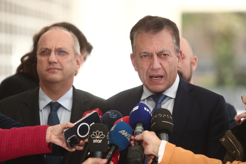 Φάκελο με 200 ονόματα χούλιγκαν κατέθεσαν στην Εισαγγελέα του Αρείου Πάγου Οικονόμου-Βρούτσης