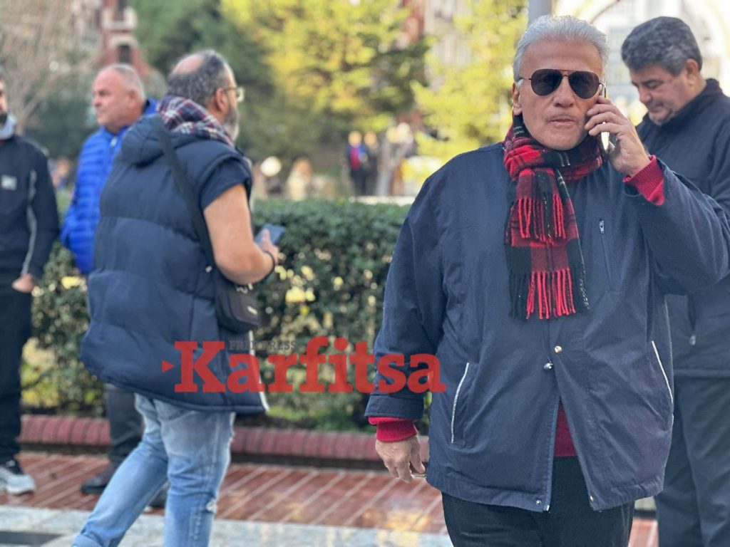 Μπέος και Ψωμιάδης λένε το τελευταίο «αντίο» στον Βασίλη Καρρά (ΦΩΤΟ)