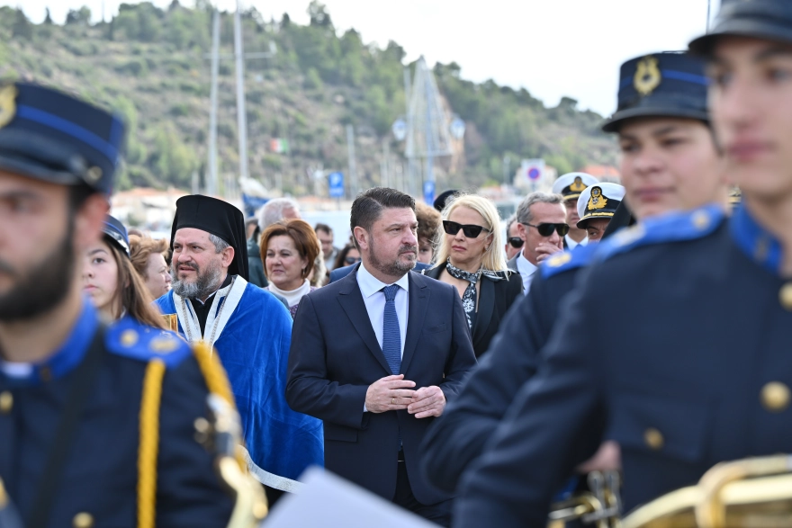 Στον Πόρο για τα Θεοφάνια ο Χαρδαλιάς – «Η μεγάλη γιορτή της Ορθοδοξίας σηματοδοτεί το φως, την αποκάλυψη»