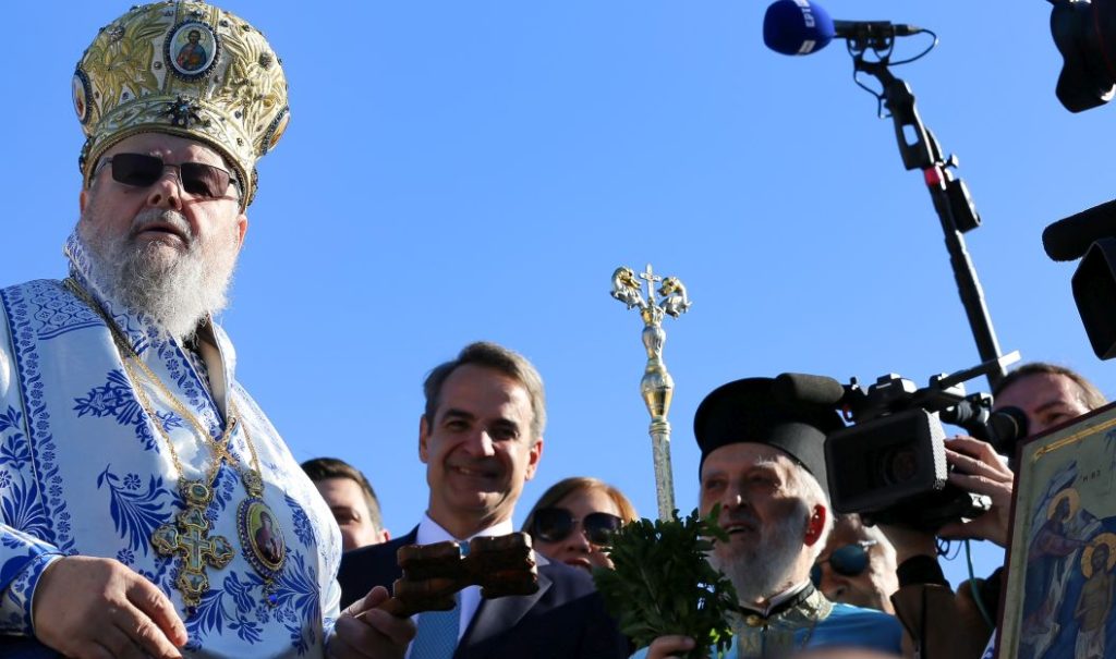 Μητσοτάκης: Το φως των Θεοφανίων στέλνει ισχυρό μήνυμα ελπίδας – Θα είμαστε στην πρώτη γραμμή για να αντιμετωπίσουμε τις κρίσεις