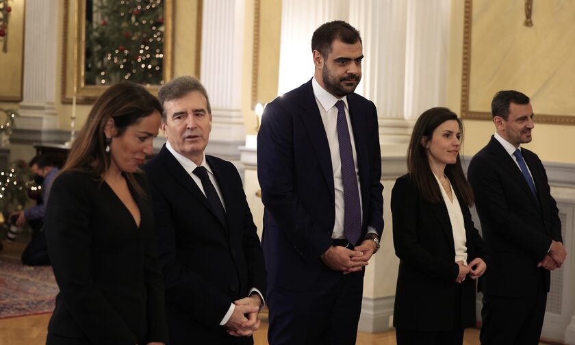 Η ορκωμοσία των νέων υπουργών και υφυπουργών