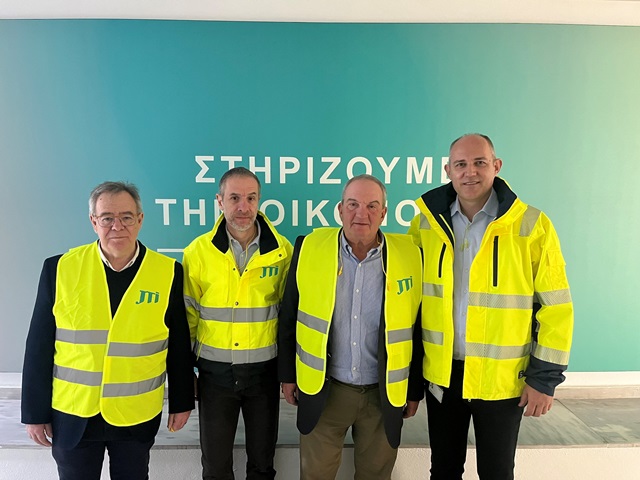 Ο Κώστας Καραμανλής στο εργοστάσιο της JTI στην Ξάνθη