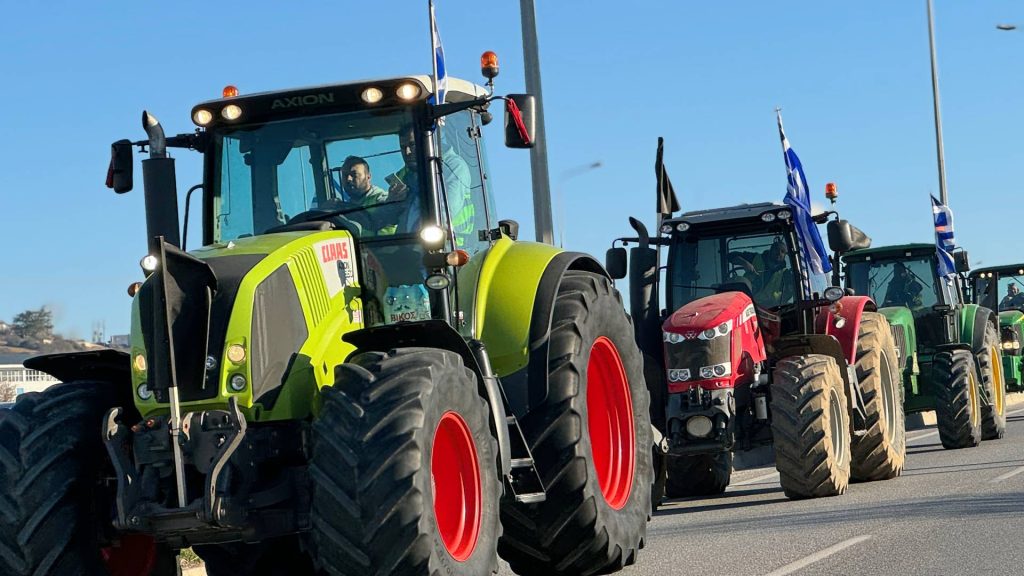 Αγρότες: Συλλαλητήριο στην Αθήνα την Τρίτη με τρακτέρ – Τι αποφάσισαν στην πανελλαδική σύσκεψη της Νίκαιας