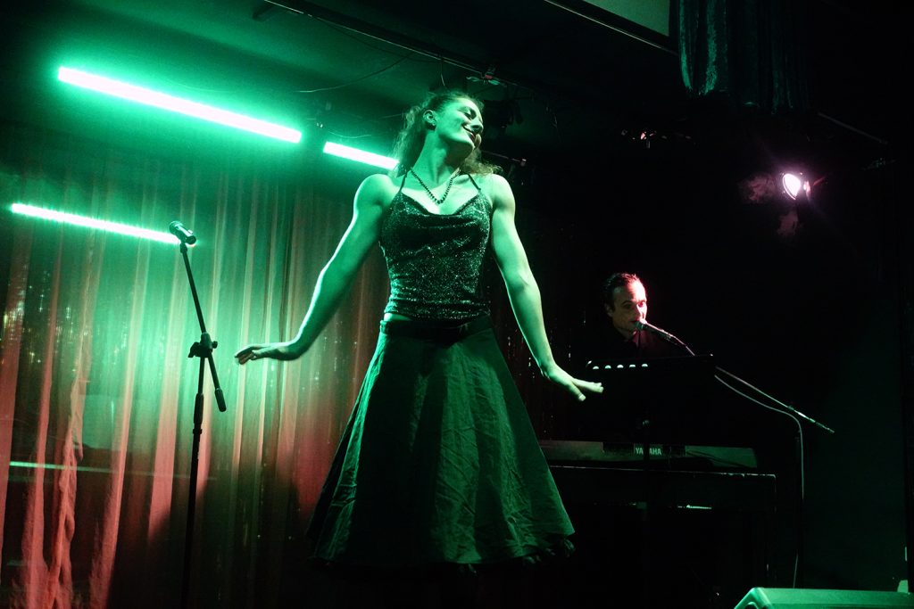 Κ and the travelling doll – Ένα υπαρξιακό καμπαρέ με τους Sunny & Blue Γρηγορία Μεθενίτη Αντώνης Αντωνιάδης