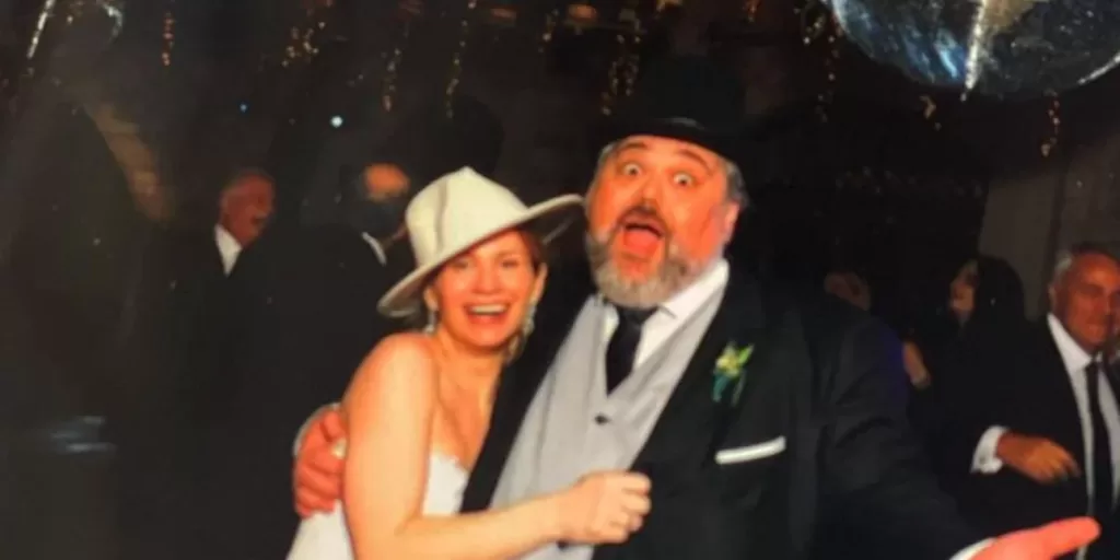 Παντρεύτηκε ο επικοινωνιολόγος του Κυριάκου Μητσοτάκη, Έρικ Παρκς