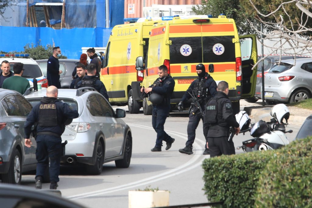 Μακελειό στη Γλυφάδα: Η επιστολή του Σπύρου Καρνέση για τις αδερφές του