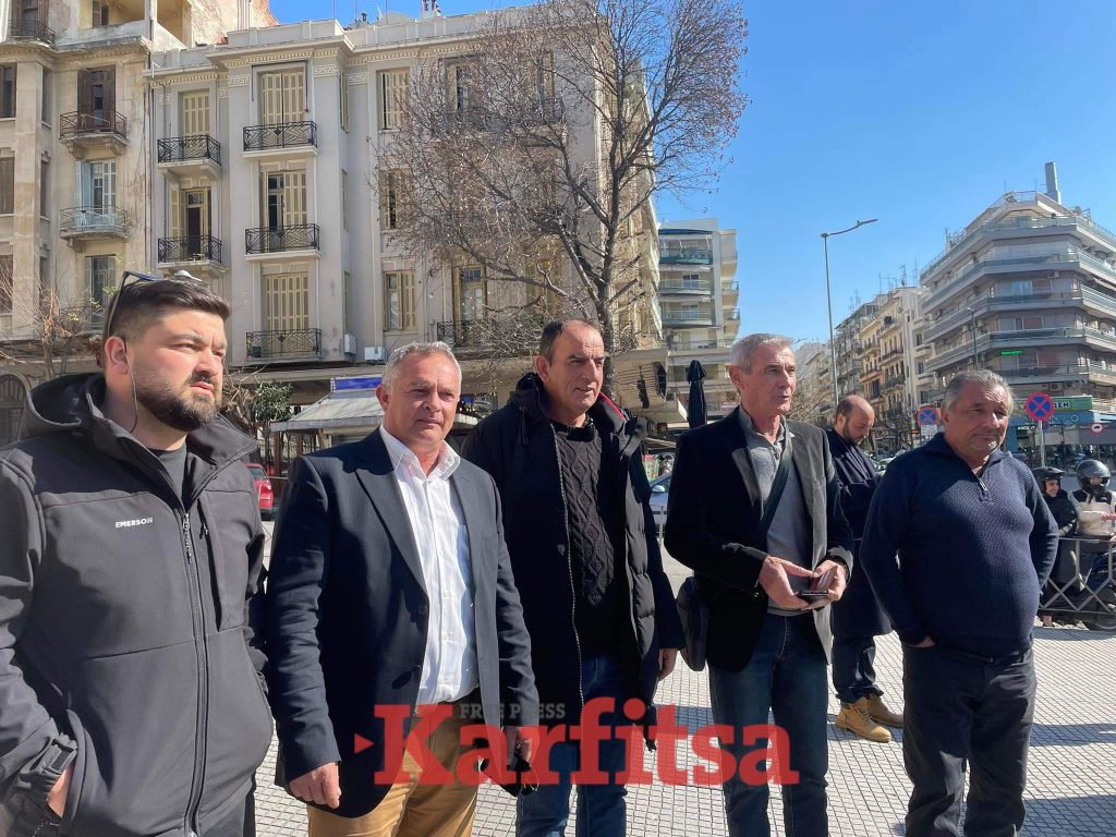 «Όχι» της κυβέρνησης στην κάθοδο με τα τρακτέρ στην Αθήνα