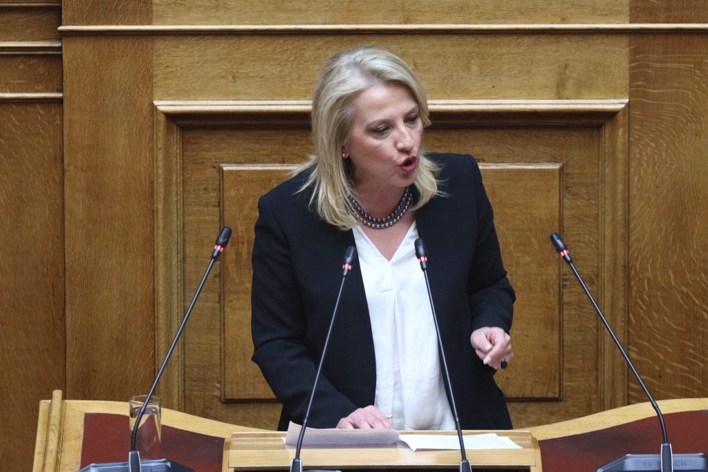 Γιατί ο Εισαγγελέας ζήτησε την απαλλαγή της Ρένας Δούρου για την τραγωδία στο Μάτι