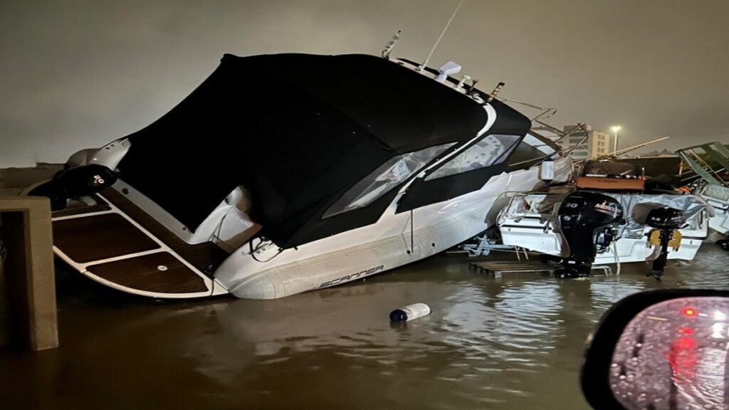 Ζημιές από ανεμοστρόβιλο στη Ρόδο!