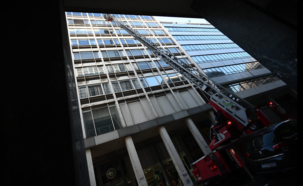 Γιατί δεν αποκλείουν χτύπημα ακόμα και με ρουκέτες μετά τη βόμβα στο υπουργείο Εργασίας!