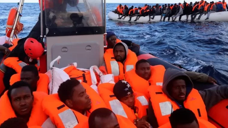 Πλημμυρίζει από μετανάστες η Γαύδος – Να γίνει κάτι άμεσα, πριν συμβεί κάτι που θα είναι άσχημο για όλους, τονίζει η δήμαρχος