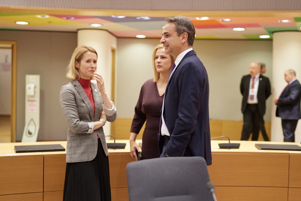 Τι θα συζητήσουν οι “27” στη Σύνοδο Κορυφής – Η στρατιωτική ενίσχυση στην Ουκρανία