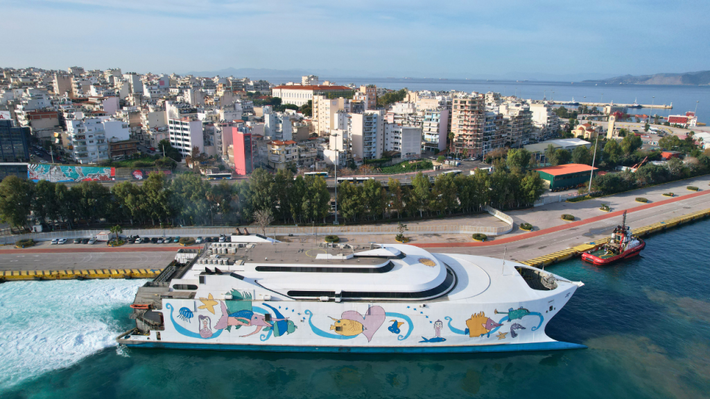 EuroChampion Jet – Το νέο εντυπωσιακό ταχύπλοο της SEAJETS κατέφτασε στο λιμάνι του Πειραιά!