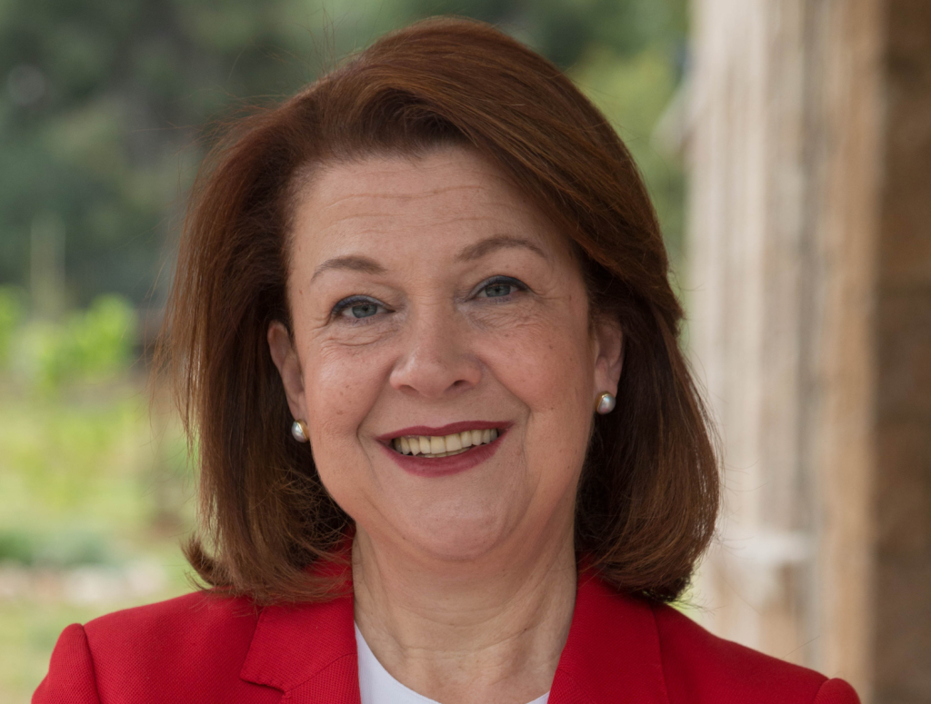 Η Δήμαρχος Ζωγράφου Τίνα Καφατσάκη στο «Π»: Βάζουμε τις βάσεις για μια καθαρή πόλη