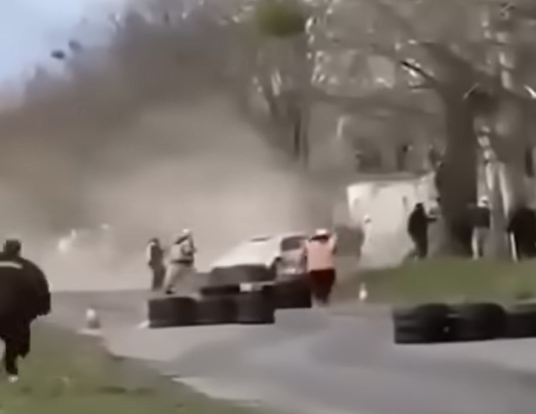 Ουγγαρία: Τέσσερις θεατές νεκροί σε τρομακτικό δυστύχημα αγώνα ράλι (βίντεο)