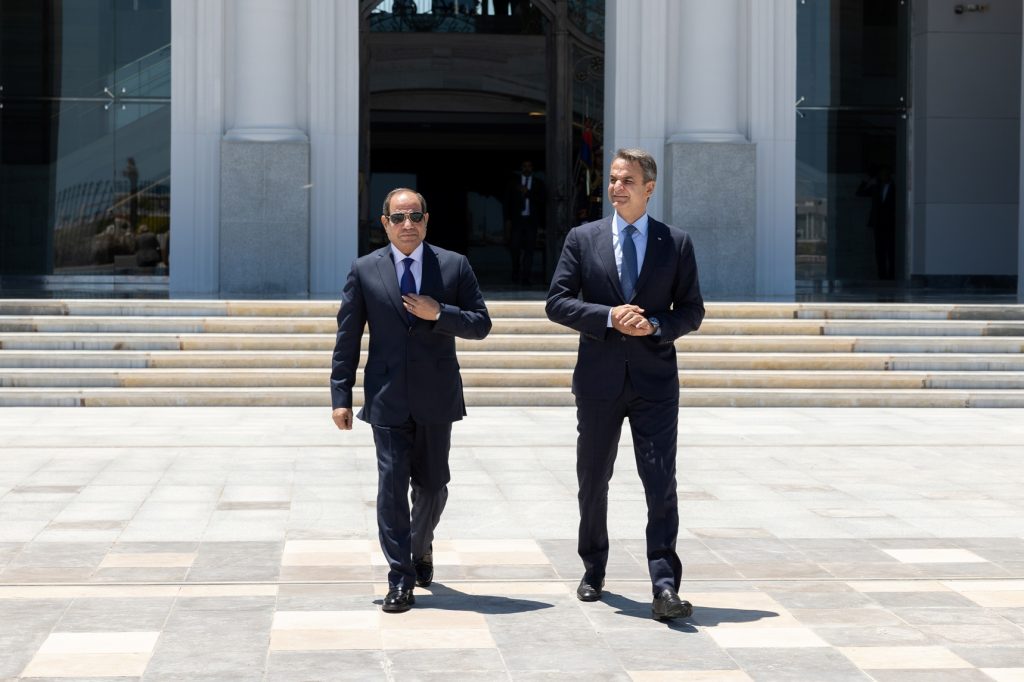 Οι προσδοκίες της Αθήνας στο σημερινό ευρωπαϊκό «ραντεβού» στο Κάιρο