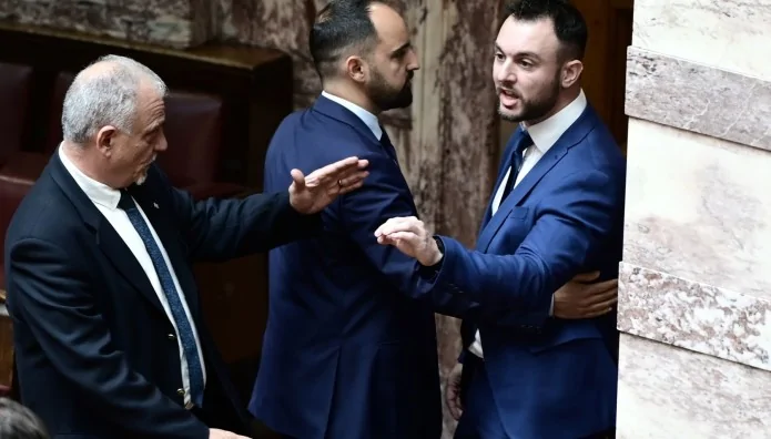 Στη ΓΑΔΑ κρατείται ο βουλευτής Κ. Φλώρος -Πότε θα οδηγηθεί στην Ευελπίδων