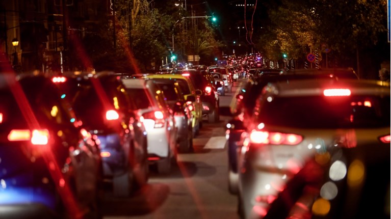 Κίνηση: Μποτιλιάρισμα στους περισσότερους δρόμους της Αττικής