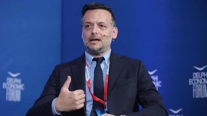 Δούκας: Τα ξενοδοχεία πρέπει να επιστρέφουν μέρος των εσόδων τους στην πόλη