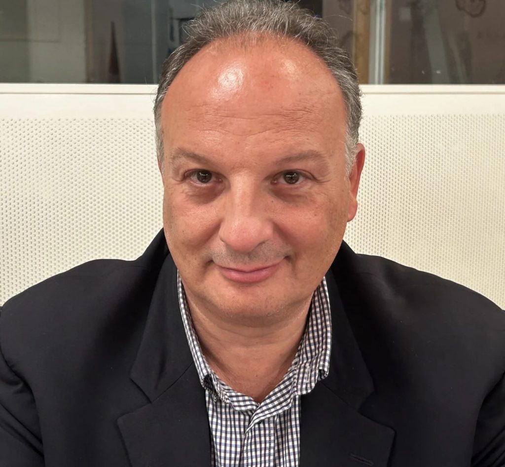 Δημήτρης Μεταλληνός στο «Π»: Η Εκκλησία μάς στηρίζει