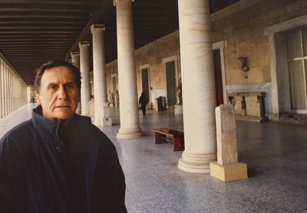 Το ελληνικό ντοκιμαντέρ θρηνεί τον πρωτοπόρο σκηνοθέτη και παραγωγό Τάκη Χατζόπουλο