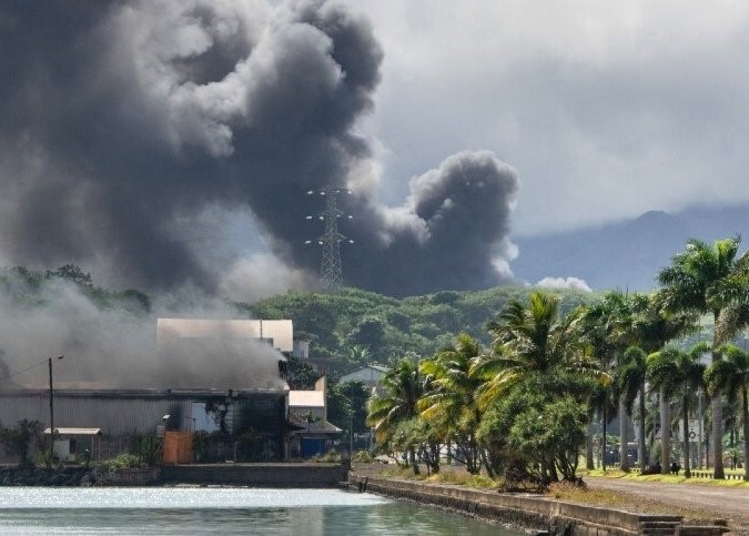 Έκτος νεκρός στις συγκρούσεις στη Νέα Καληδονία της Γαλλίας