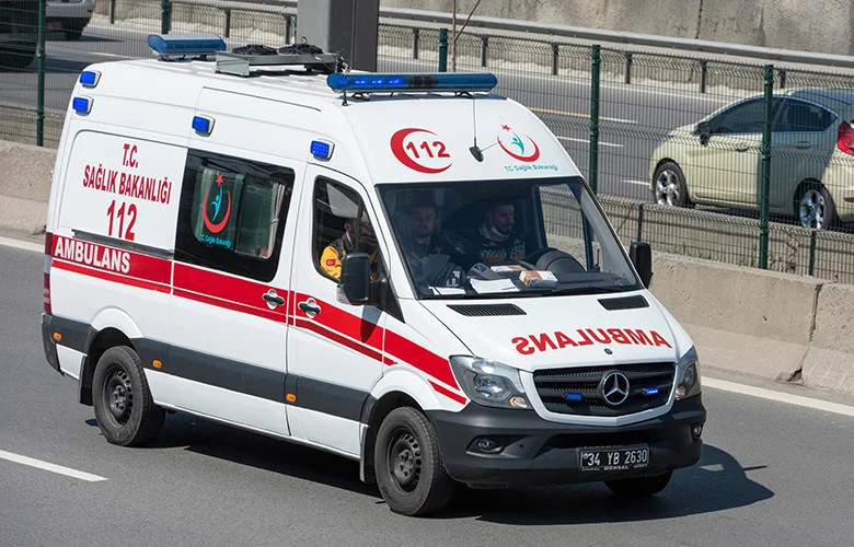 Τραγωδία στην Τουρκία: Τροχαίο με θύματα Έλληνες – Ένας νεκρός και δύο τραυματίες