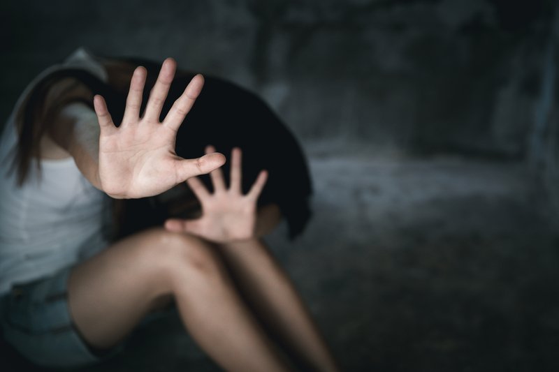 Ηράκλειο: Πέταξε από τη σκάλα την πρώην σύντροφό του